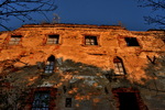Schloßruine Hartenberg, Wohngebäude in der Morgensonne